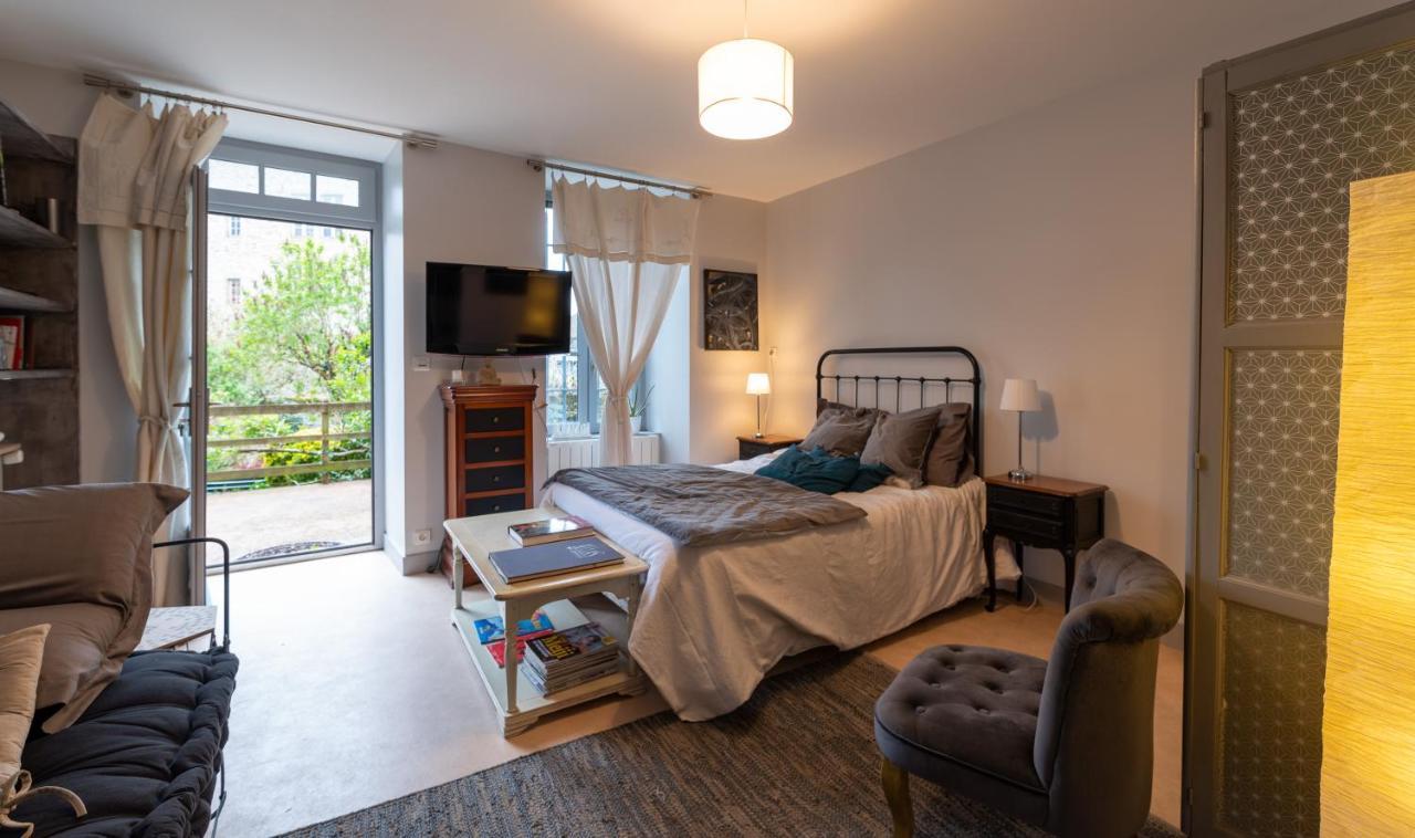 Chambre D Hote "Sous Le Clocher" Apartment Saint-Leonard-de-Noblat Exterior photo